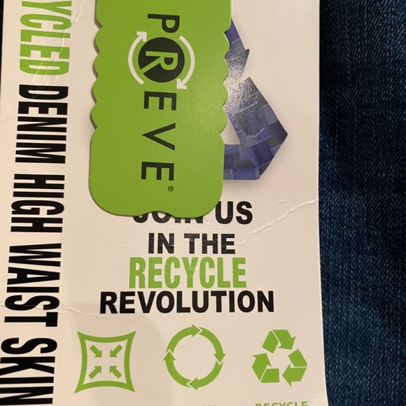 NWT D jeans skinny jeans SIZE 14PLUS - Picture 3 of 4